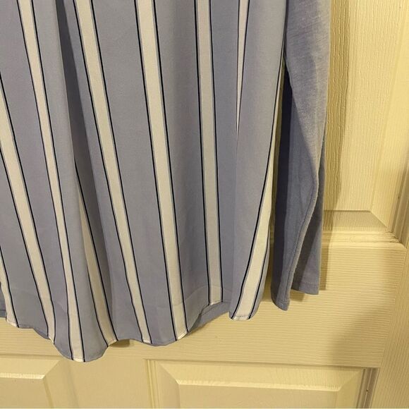 LOFT Women's Blue Blouse - Picture 2 of 7